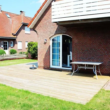 Mit Garten Und Terrasse In Holiday home Dornum
